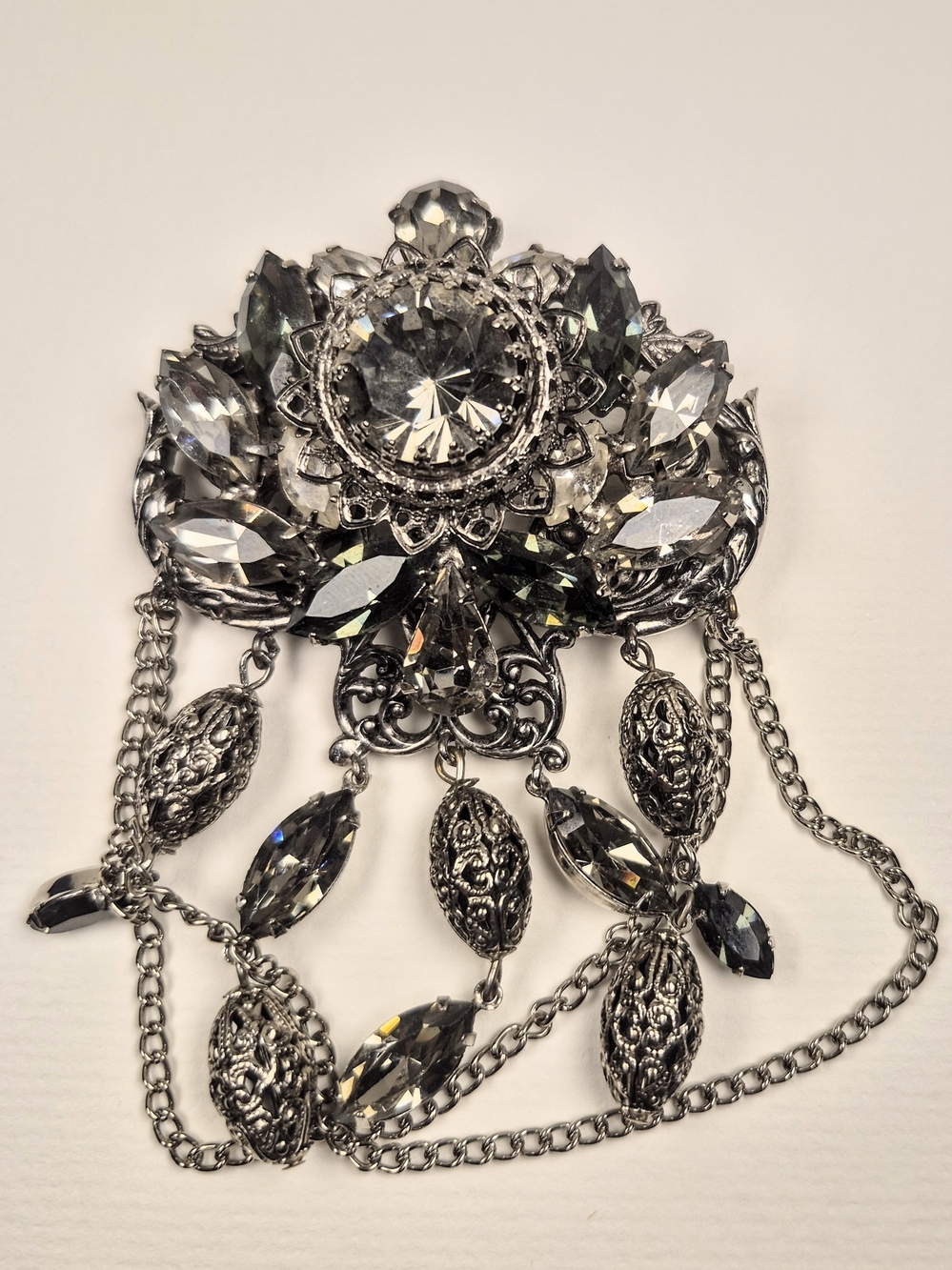 Attributed to MIRIAM HASKIL St Brooch/pendant - Silver Tone, Olivine Glass.